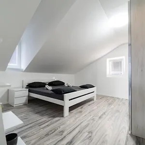 Center Mayess Aparment , Zadar Croacia